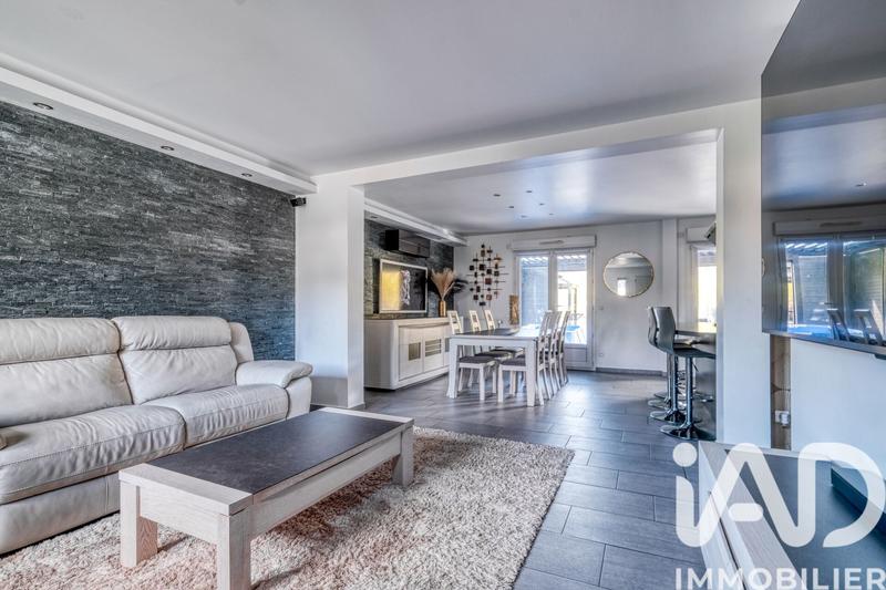 Maison - 140 m² - 6 pièces