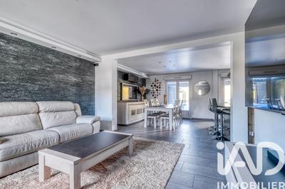 Maison - 140 m² - 6 pièces