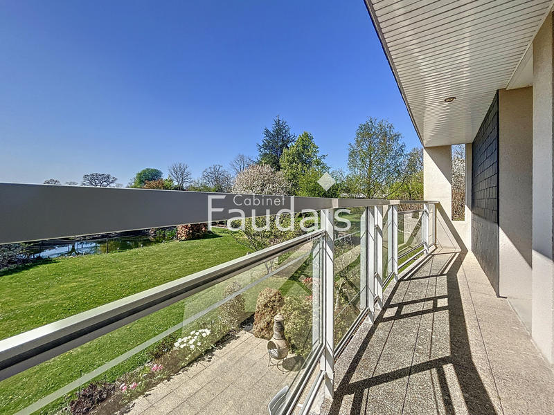 Maison - 171 m² - 6 pièces