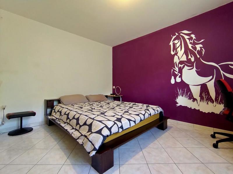 Maison - 216 m² - 10 pièces