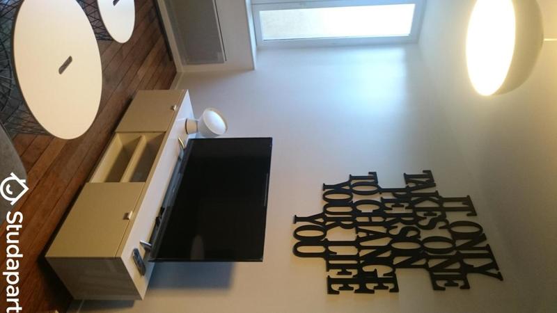 Chambre - 9 m² - 1 pièce