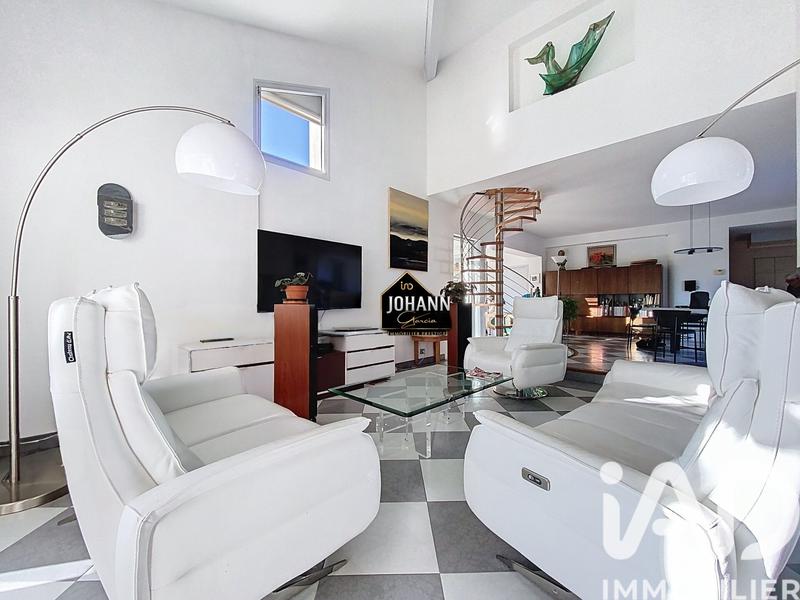 Maison de maîtres - 335 m² - 11 pièces