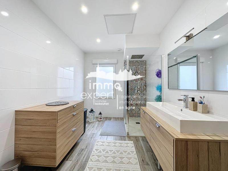 Maison - 160 m² - 6 pièces