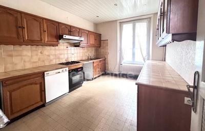 Maison - 142 m² - 6 pièces