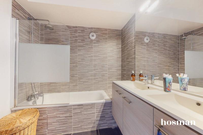 Appartement - 95 m² - 4 pièces