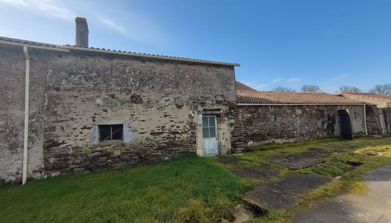 Maison - 250 m² - 3 pièces