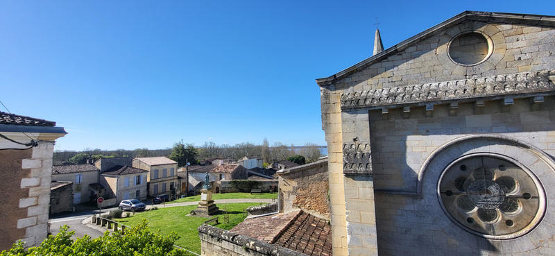 Maison - 280 m² - 9 pièces