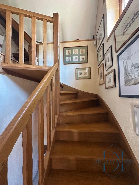 Maison ancienne - 240 m² - 10 pièces