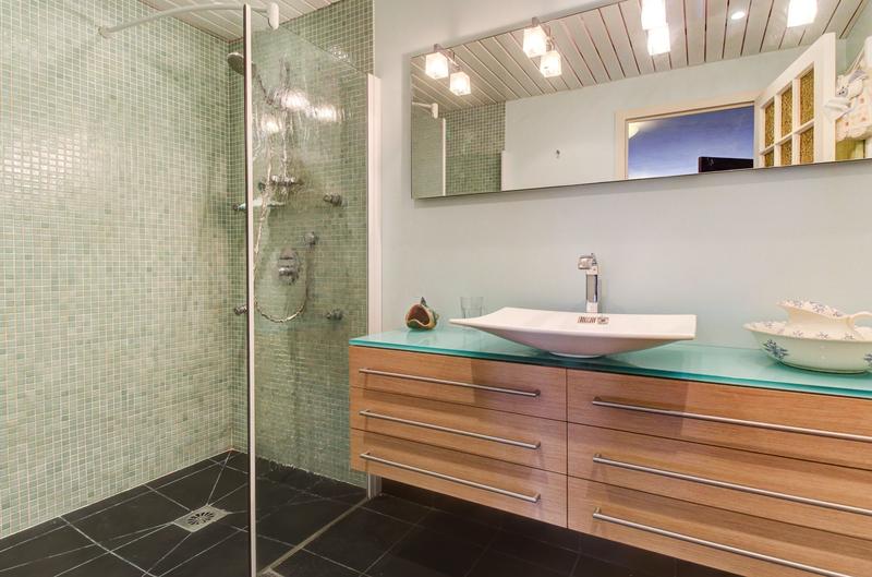 Propriété - 317 m² - 9 pièces