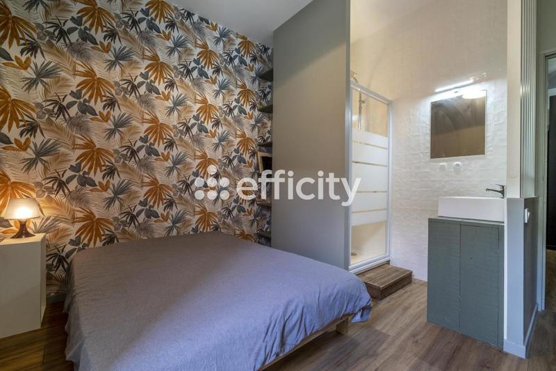 Maison - 185 m² - 5 pièces