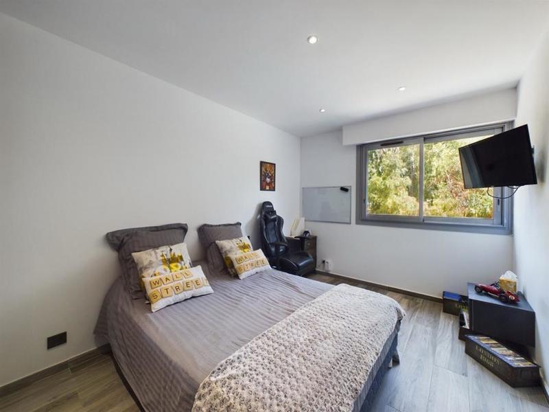 Appartement - 124 m² - 4 pièces