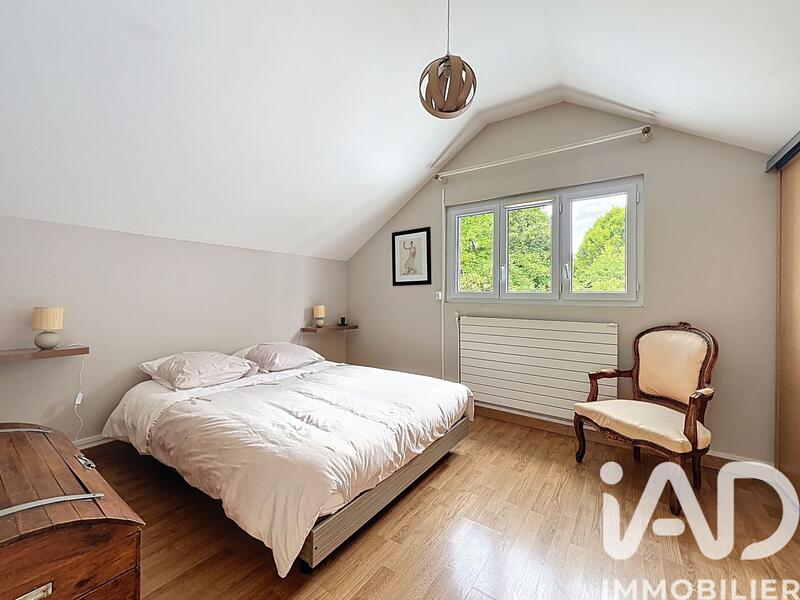 Maison - 190 m² - 7 pièces