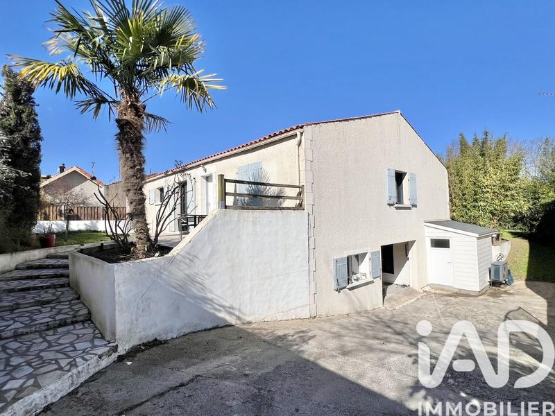 Maison - 183 m² - 7 pièces