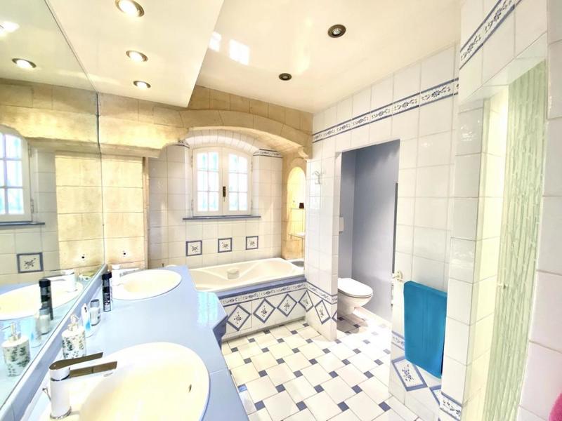 Appartement - 66 m² - 2 pièces