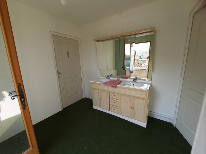 Maison traditionnelle - 284 m² - 20 pièces