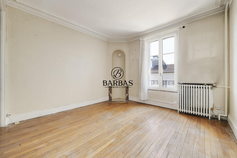 Maison - 220 m² - 12 pièces