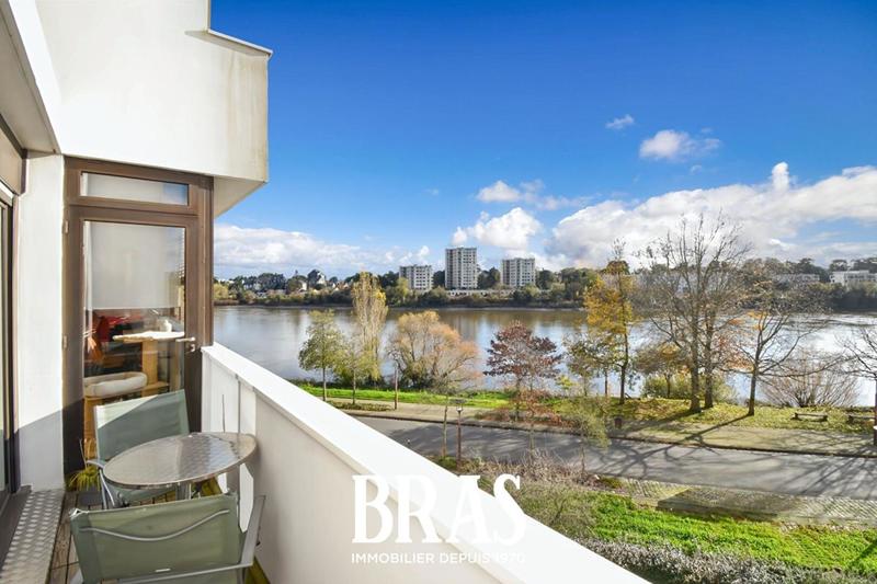 Appartement - 100 m² - 4 pièces