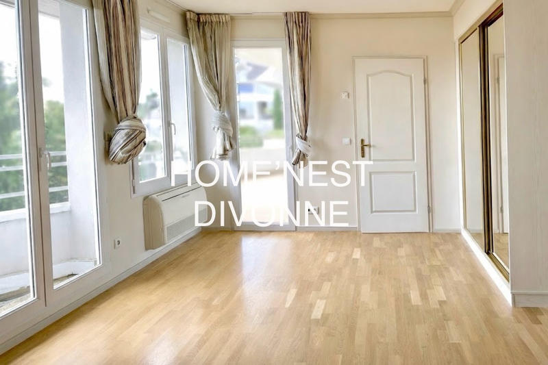 Appartement - 100 m² - 3 pièces