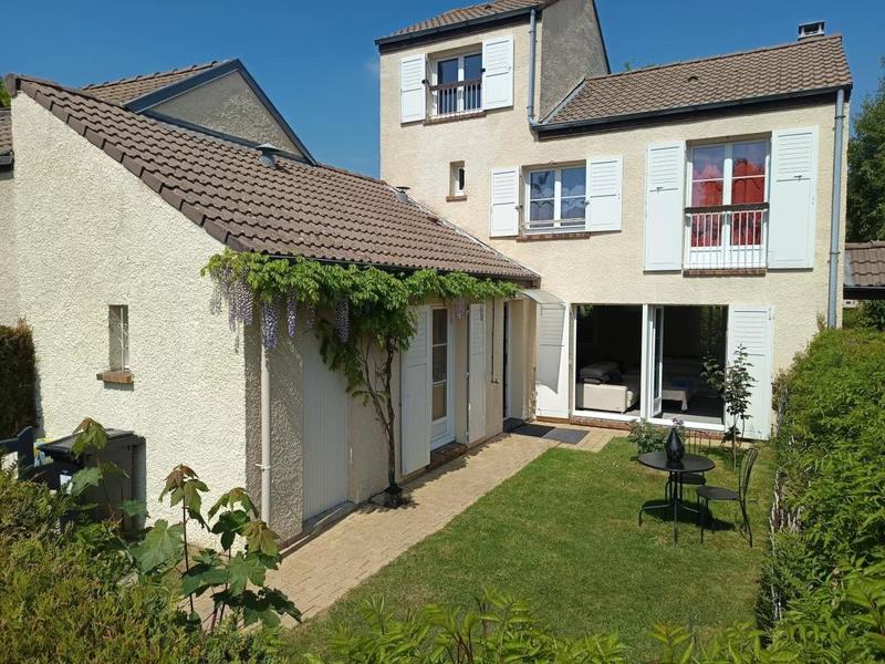 Maison - 118 m² - 5 pièces