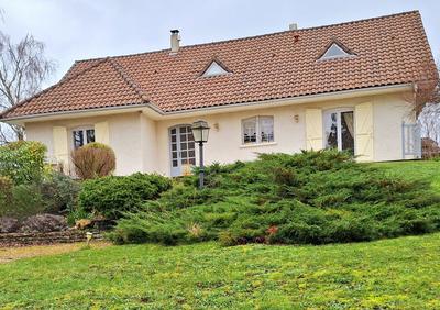 Maison - 159 m² - 7 pièces