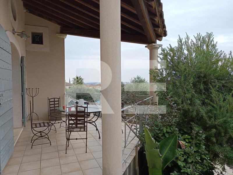 Maison - 198 m² - 5 pièces