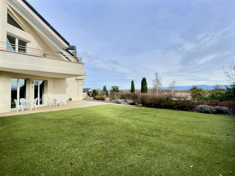 Appartement - 101 m² - 4 pièces