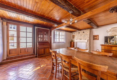 Maison - 161 m² - 6 pièces