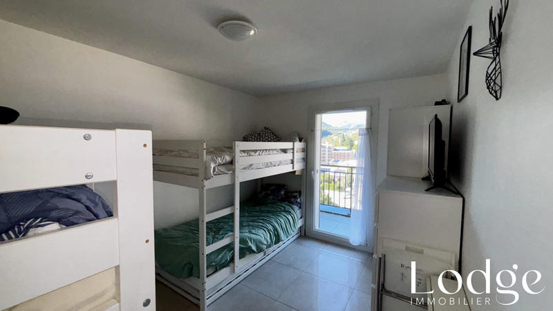 Appartement - 100 m² - 4 pièces