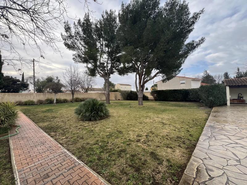 Terrain constructible - 628 m²