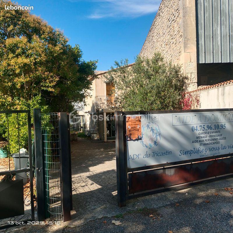 Bureau - 79 m² - 4 pièces