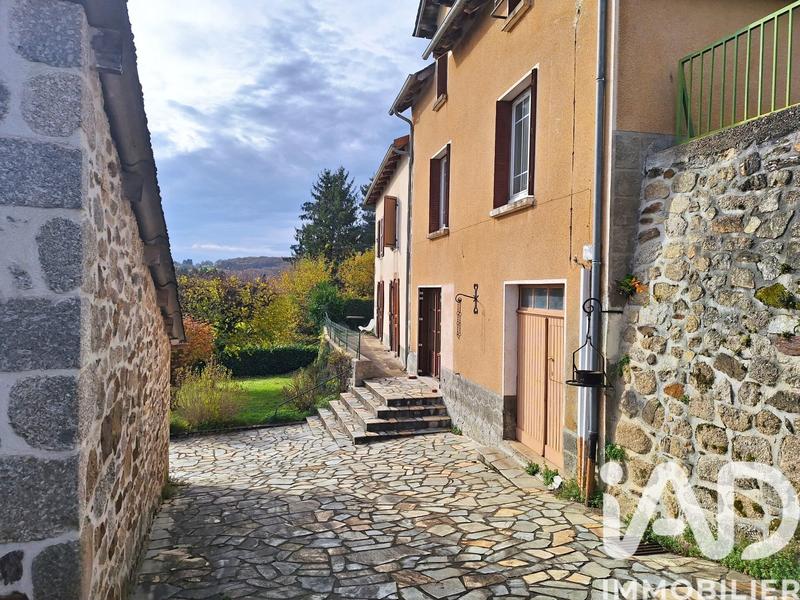 Maison - 188 m² - 8 pièces