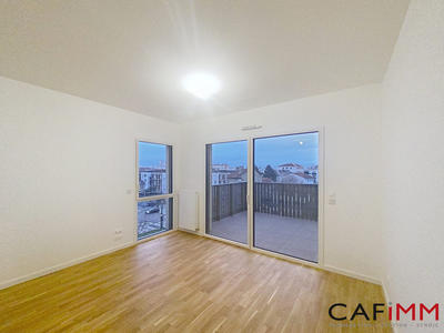 Appartement - 63 m² - 3 pièces
