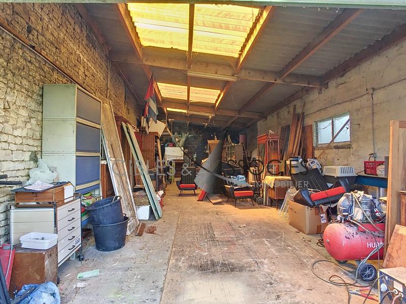 Maison traditionnelle - 150 m² - 6 pièces