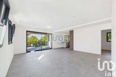 Appartement - 77 m² - 3 pièces