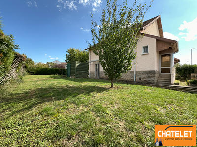 Maison - 102 m² - 5 pièces