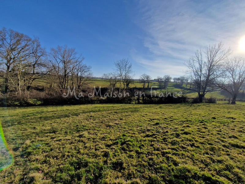 Maison - 160 m² - 1 pièce