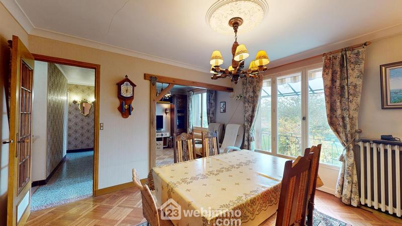 Maison - 77 m² - 5 pièces