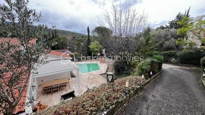 Maison - 102 m² - 3 pièces