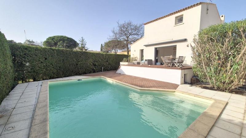 Villa - 174 m² - 7 pièces