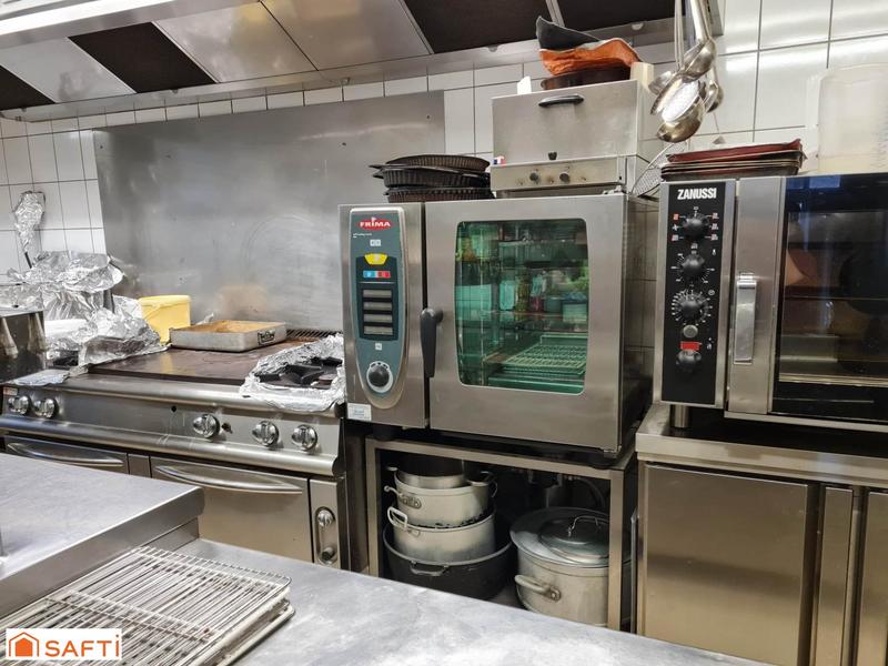 Local commercial - 380 m² - 9 pièces