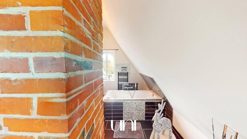 Maison - 422 m² - 12 pièces