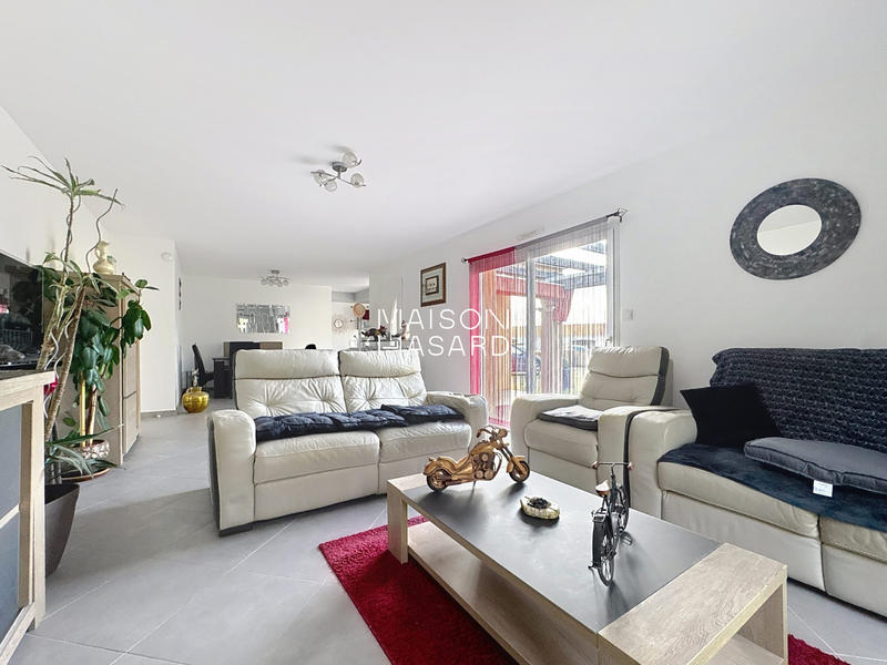 Maison traditionnelle - 106 m² - 4 pièces