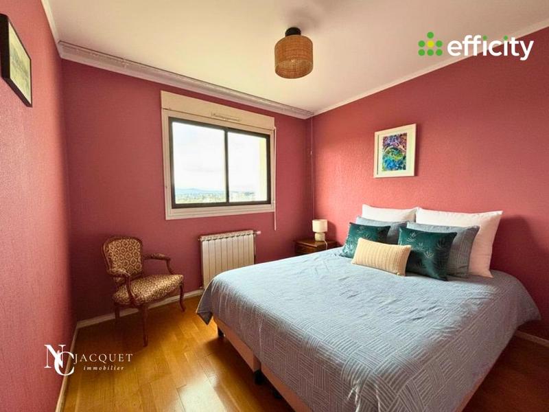 Appartement - 75 m² - 3 pièces