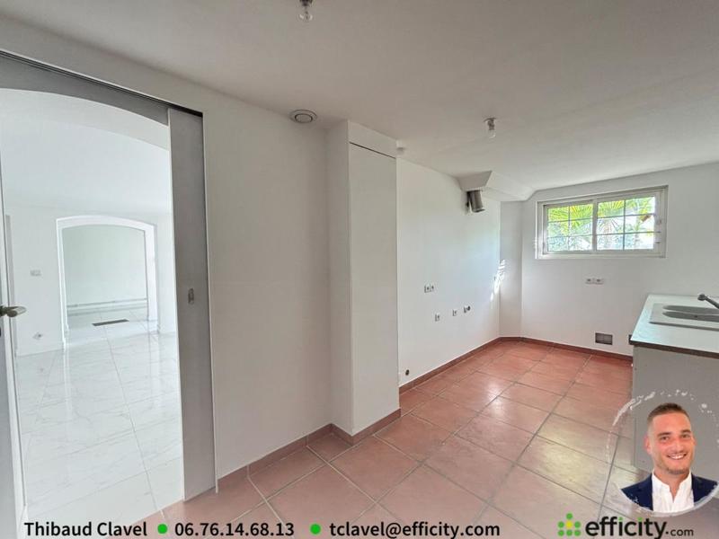 Maison - 170 m² - 8 pièces