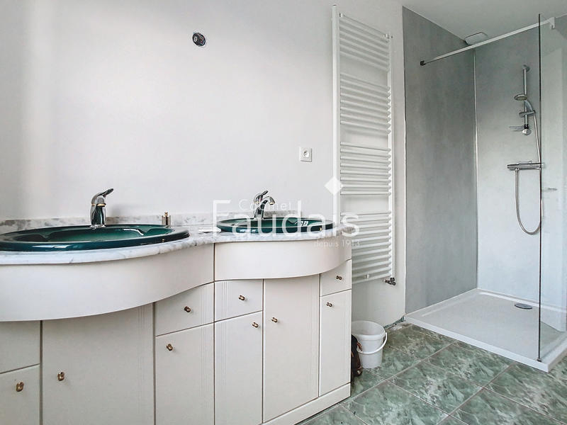 Maison - 105 m² - 6 pièces