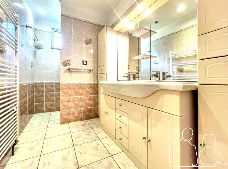 Maison - 84 m² - 4 pièces