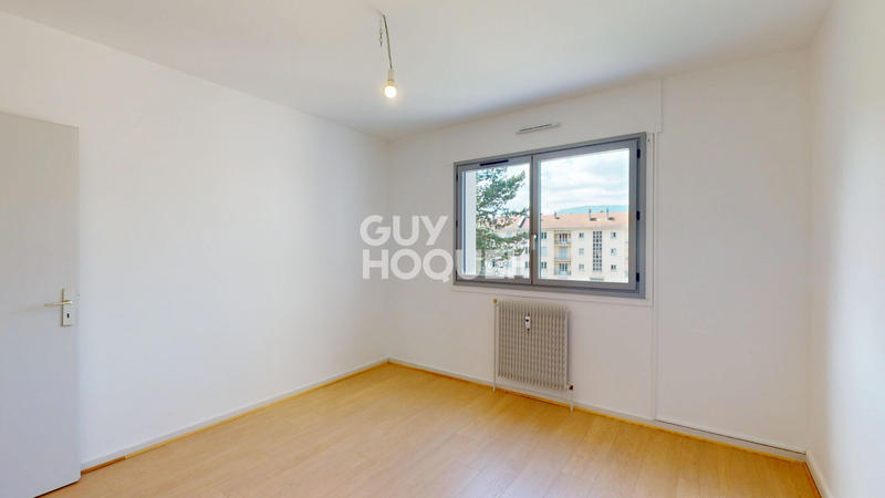 Appartement - 96 m² - 4 pièces