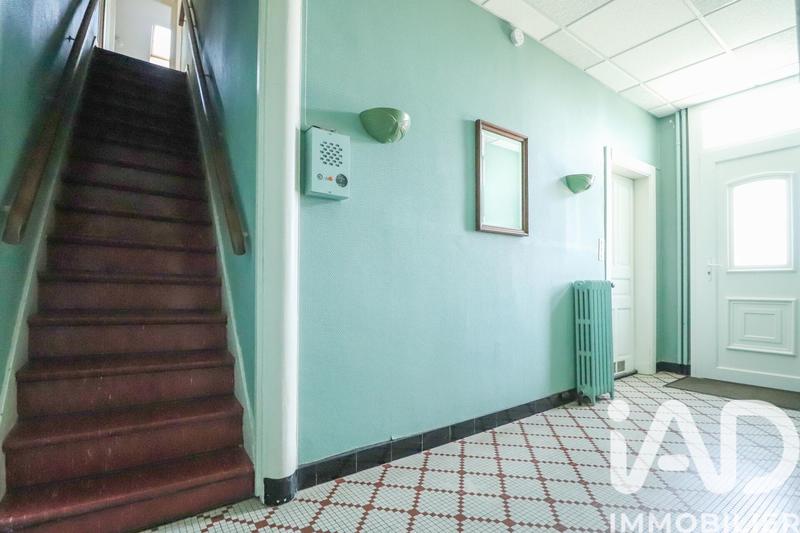 Maison - 302 m² - 10 pièces