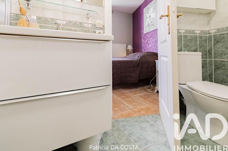 Maison - 225 m² - 7 pièces