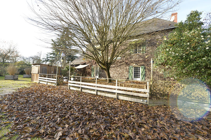 Maison - 286 m² - 8 pièces